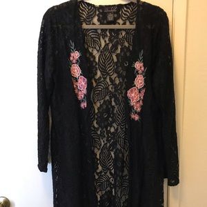 Floral lace kimono